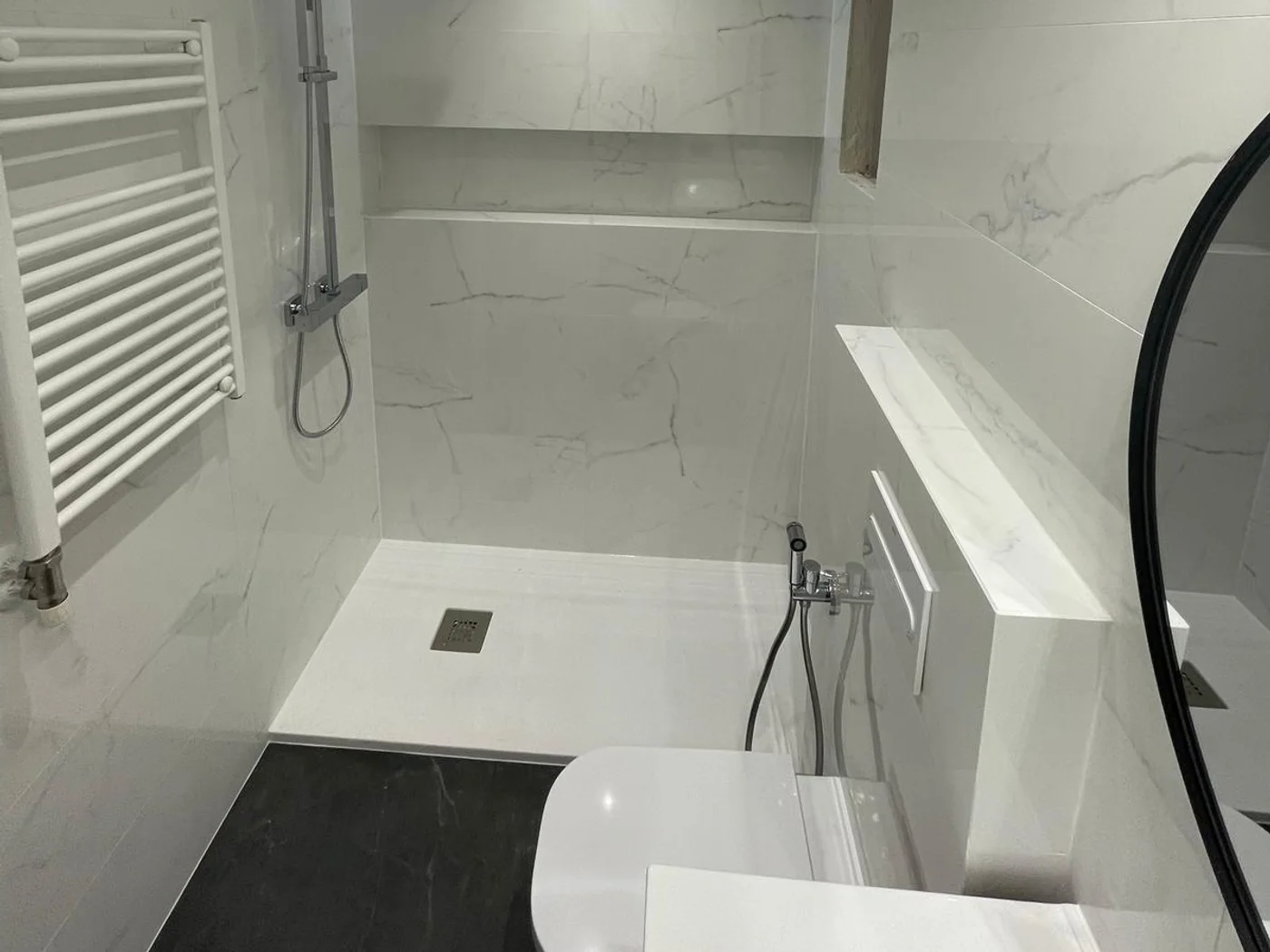 reformas de baños dentro de una reforma integral en Barcelona