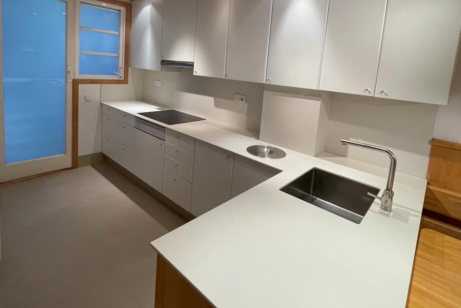 reforma de cuina amb illa o península a Barcelona