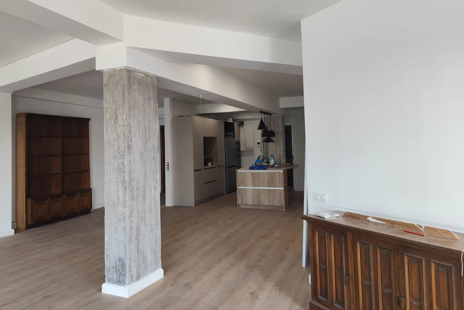 Example of a living room after a comprehensive renovation